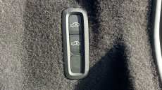 Volvo XC60 2.0 T8 [455] RC PHEV Ultimate Dark 5dr AWD Gtron Estate